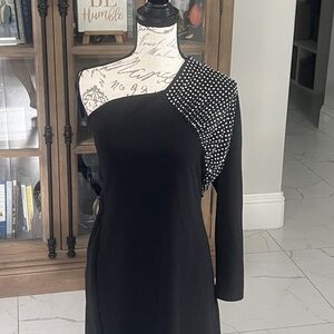 Express Elegant Black One-Shoulder Dress